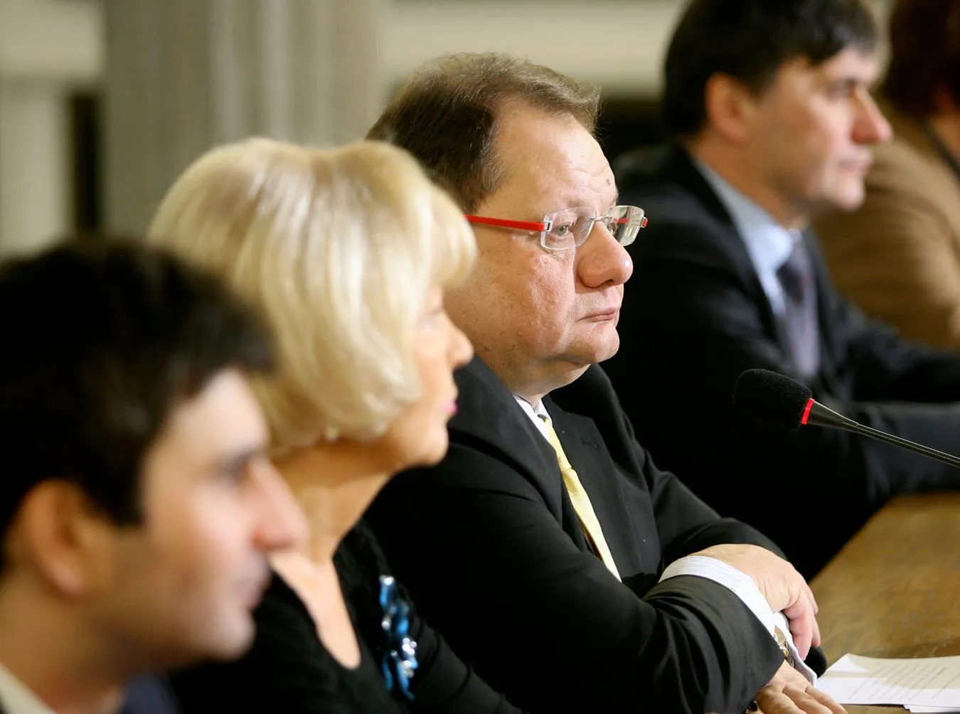 Kosztowni asystenci posłów. Sejmowe komisje pożerają miliony