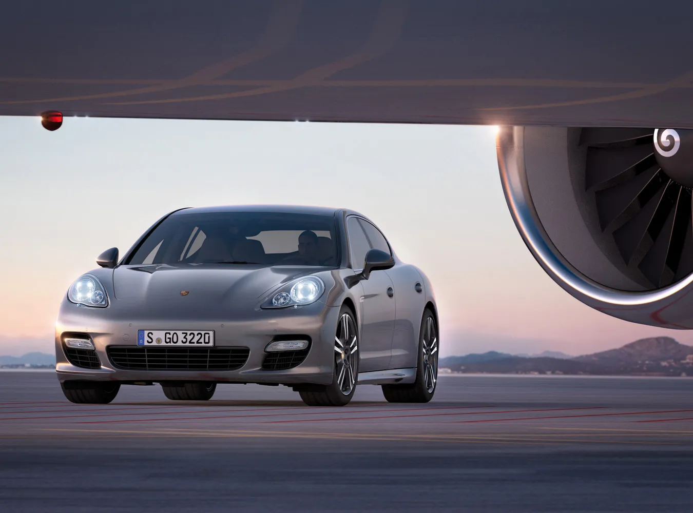 1939767-porsche-panamera-turbo-s-2.jpg