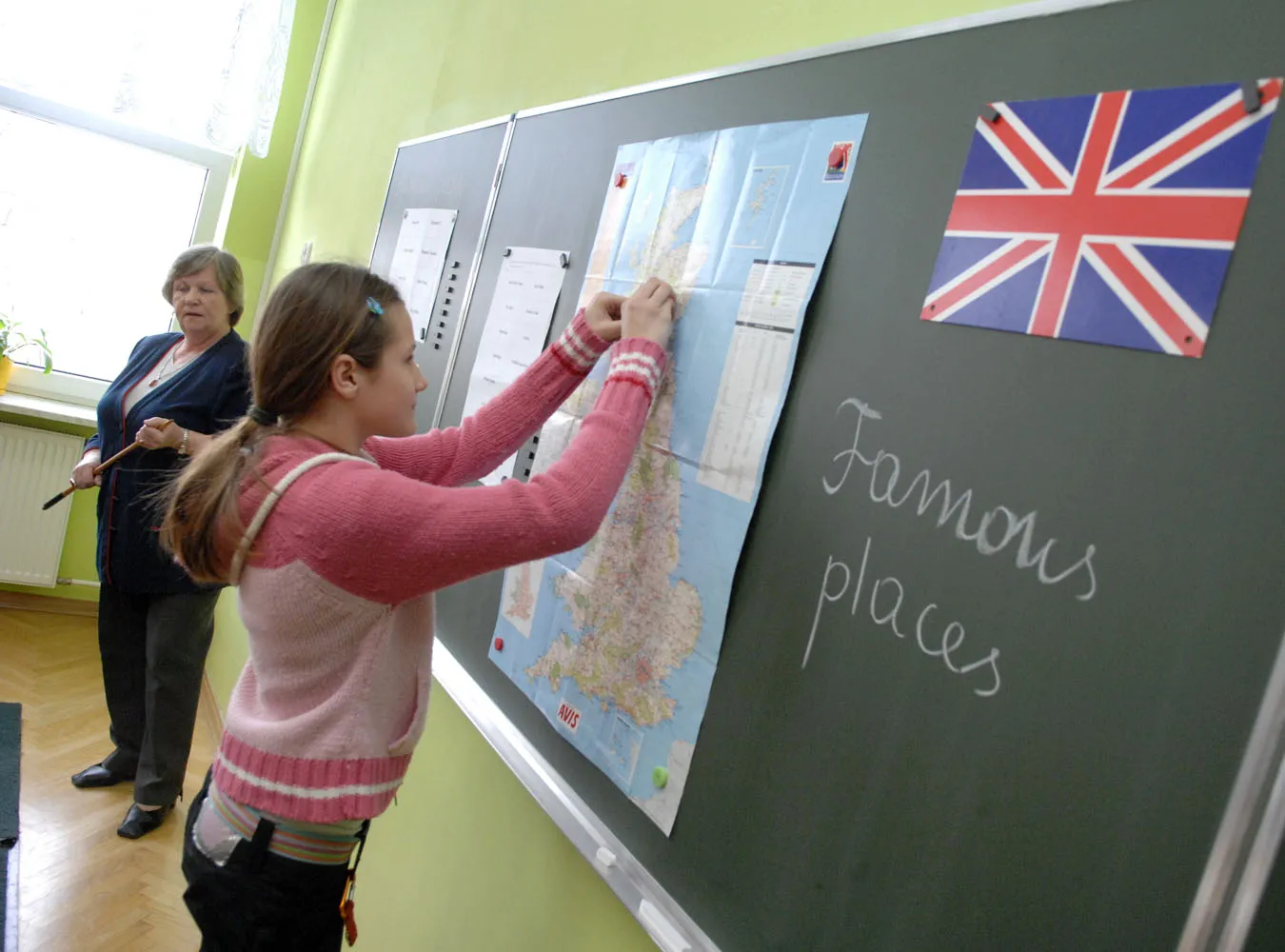 Polacy murem stoją za angielskim w szkołach