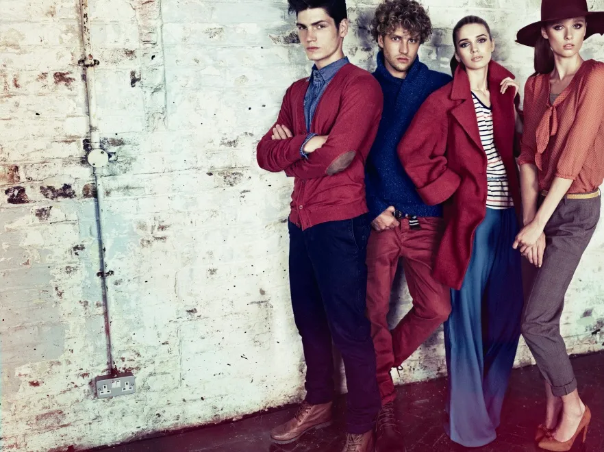 Burgundowe królestwo - Kolekcja Pull and Bear na sezon jesień 2011.