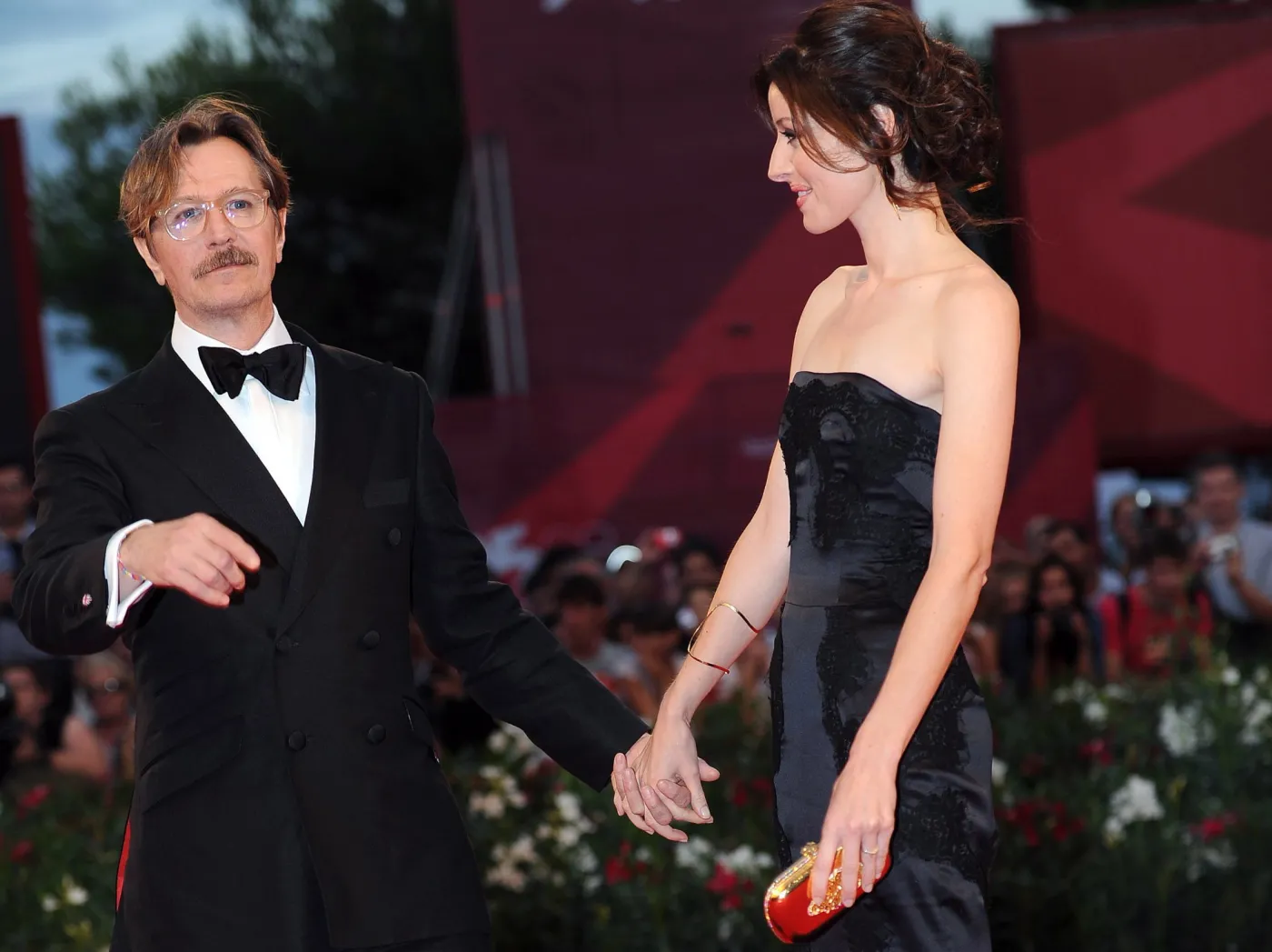 2454285-gary-oldman-z-zona-alexandra.jpg