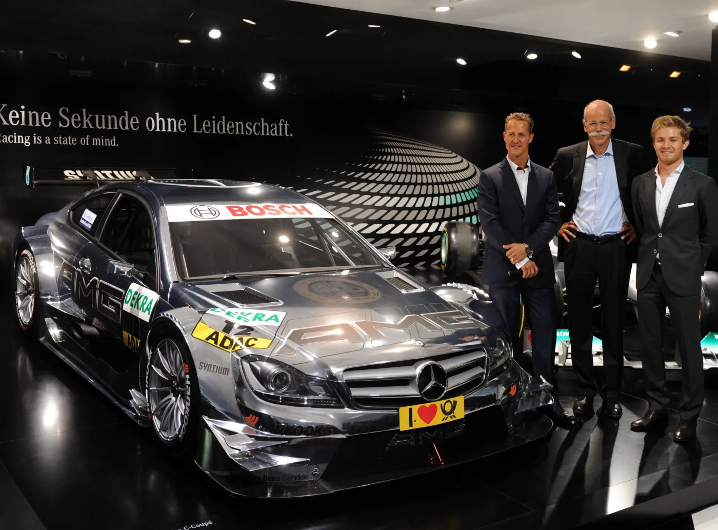 2483942-kierowca-f1-nico-rosberg-szef.jpg