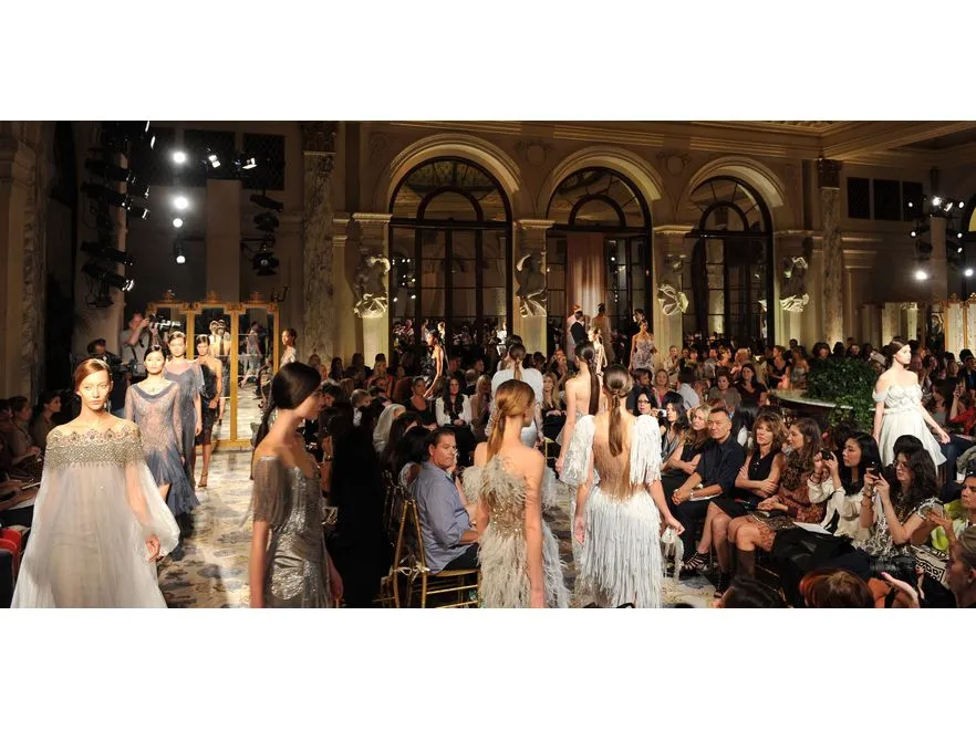 2497383-marchesa-ss2012-epa02915474.jpg