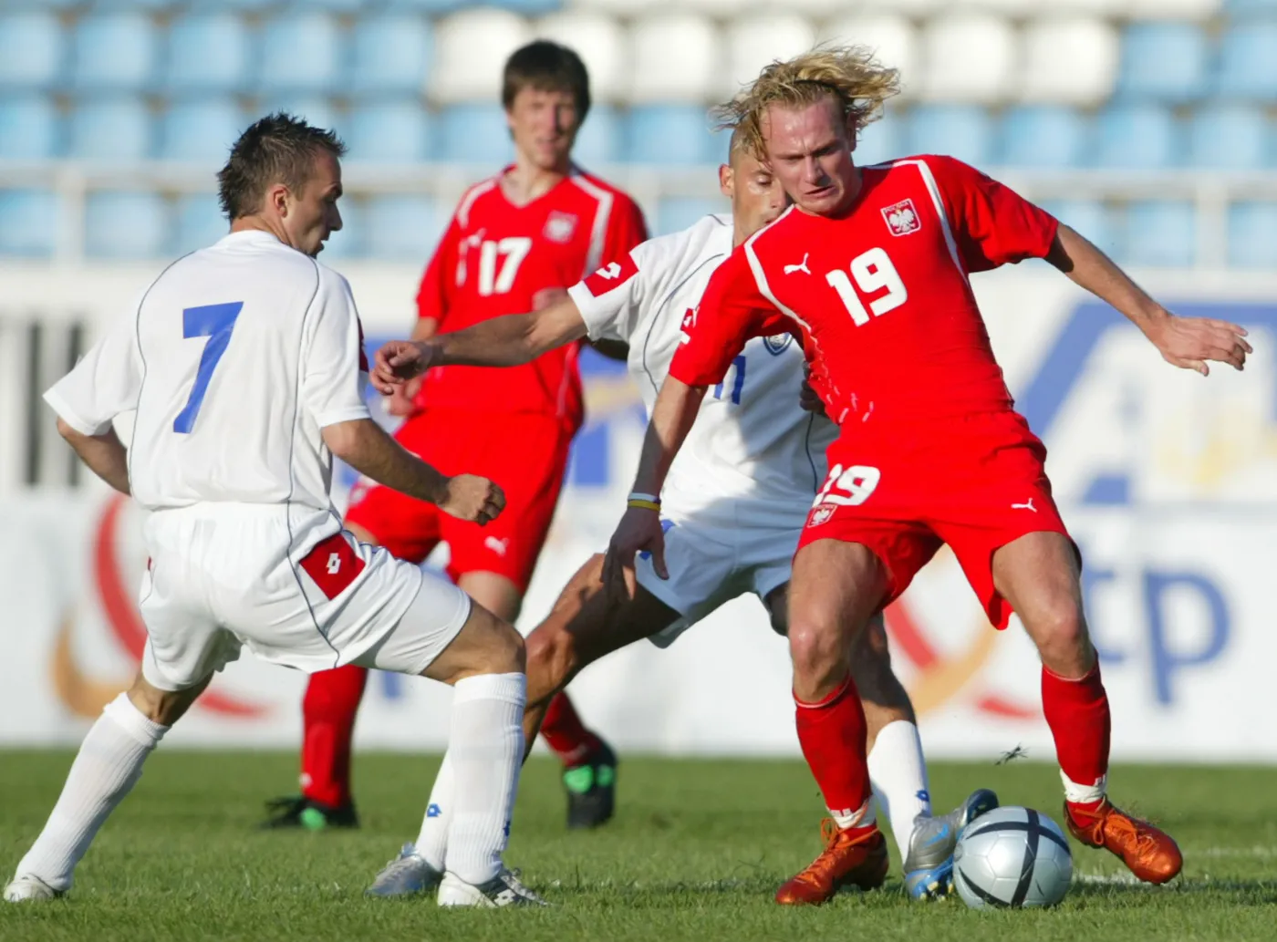 2730821-mecz-z-ukraina-w-2005-roku.jpg