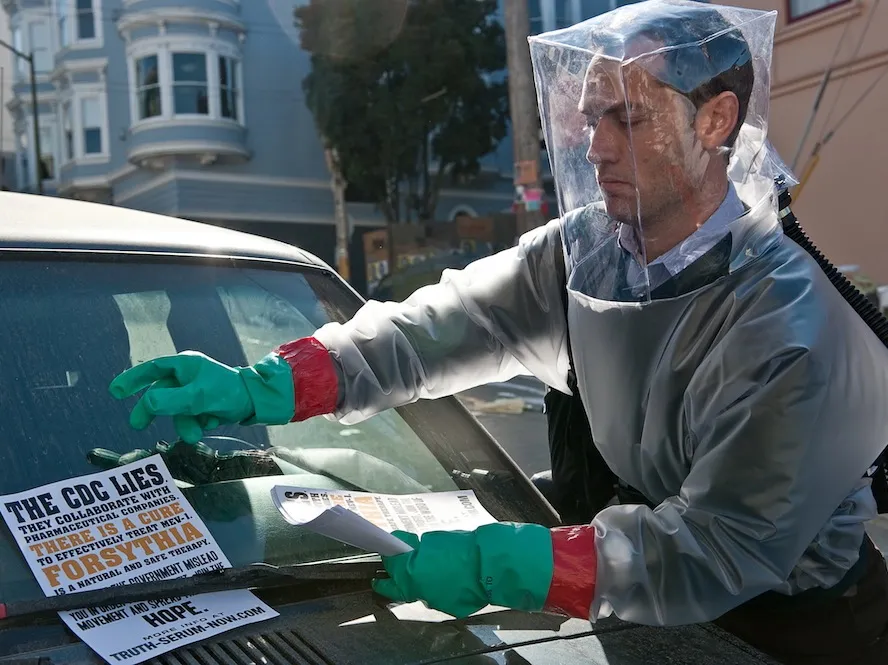2667255-contagion-epidemia-strachu.jpg