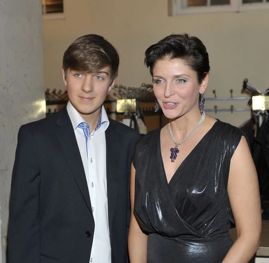Minister Joanna Mucha z synem