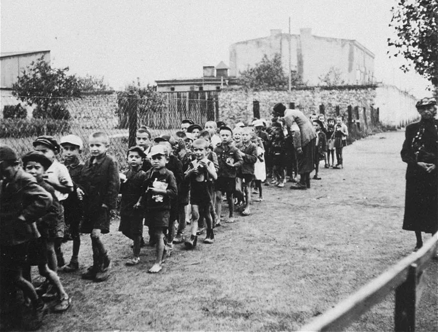 3015154-deportacja-dzieci-z-lodzkiego.jpg