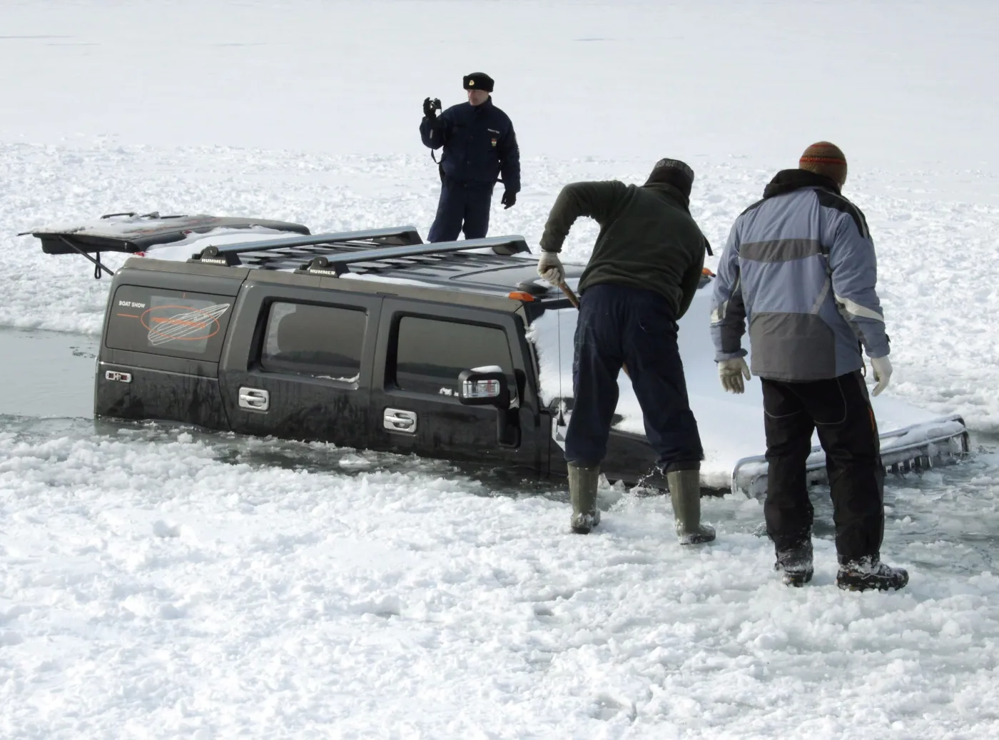 Hummer zatopiony w Balatonie
