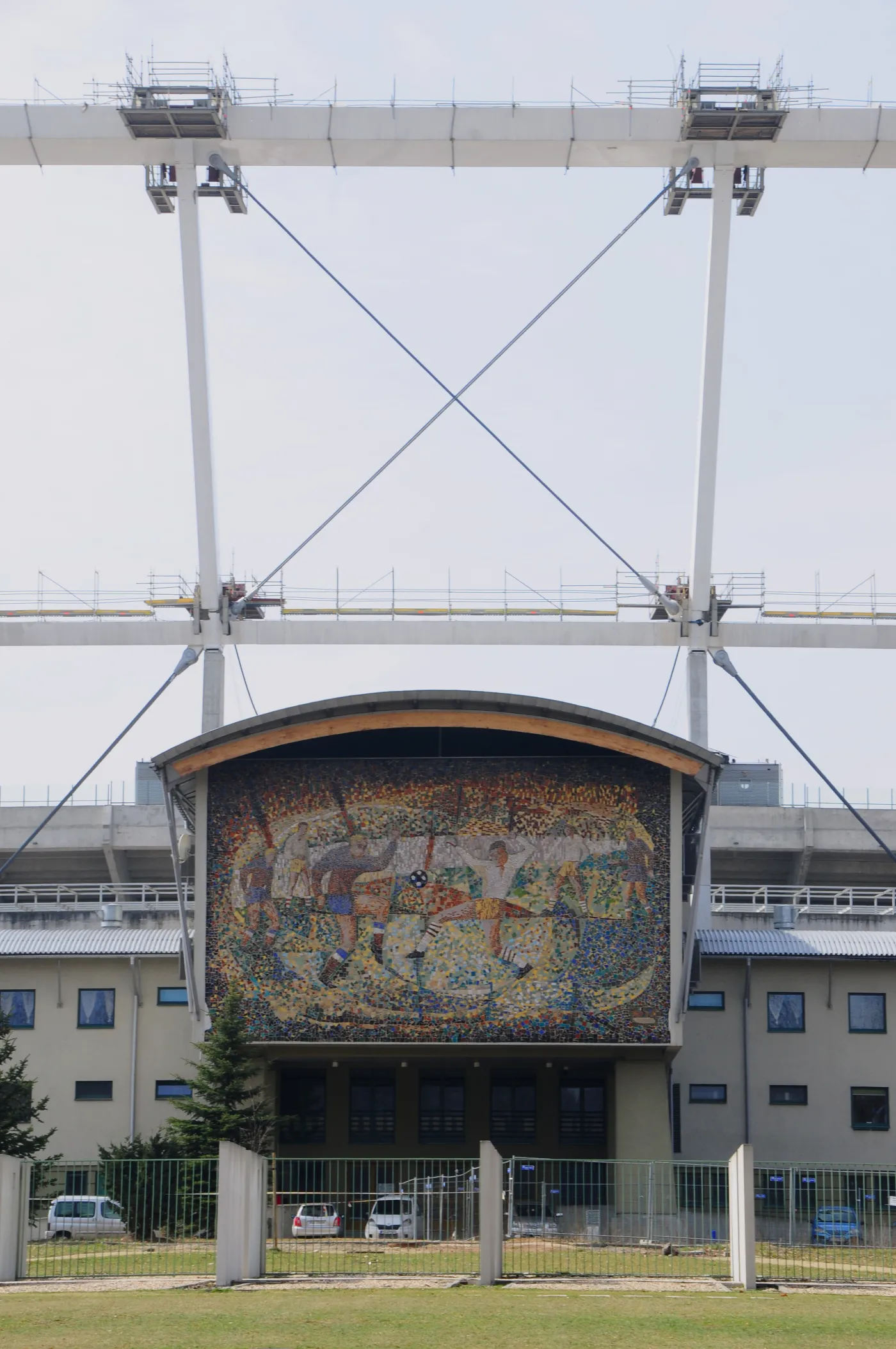 3351789-zdjecie-z-przebudowy-stadionu.jpg