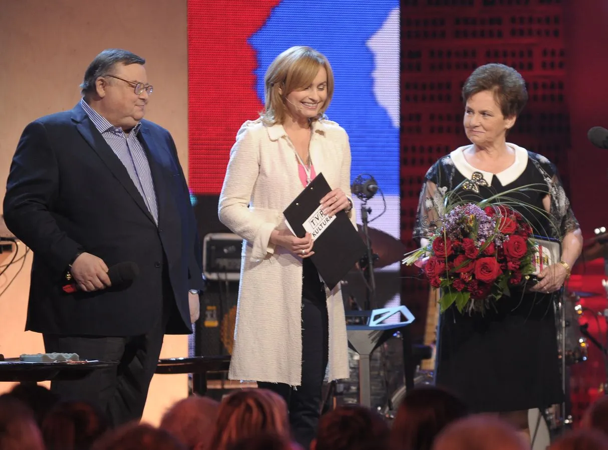 Danuta Wałęsa nagrodzona Supergwarancją za swoją autobiografię