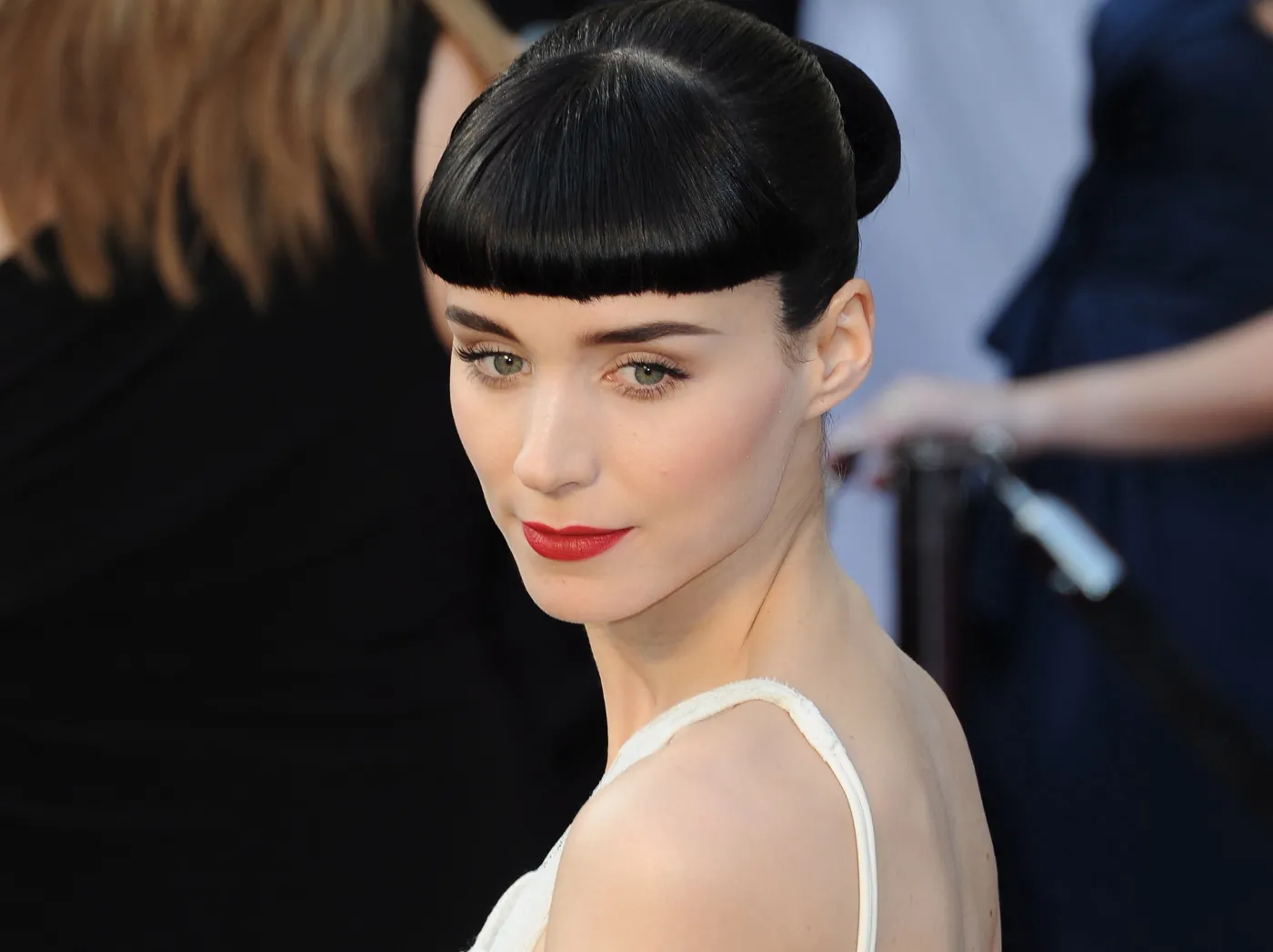 3144231-dziewczyna-z-tatuazem-rooney.jpg