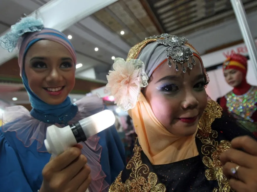 3787256-islamski-tydzien-mody-banda.jpg