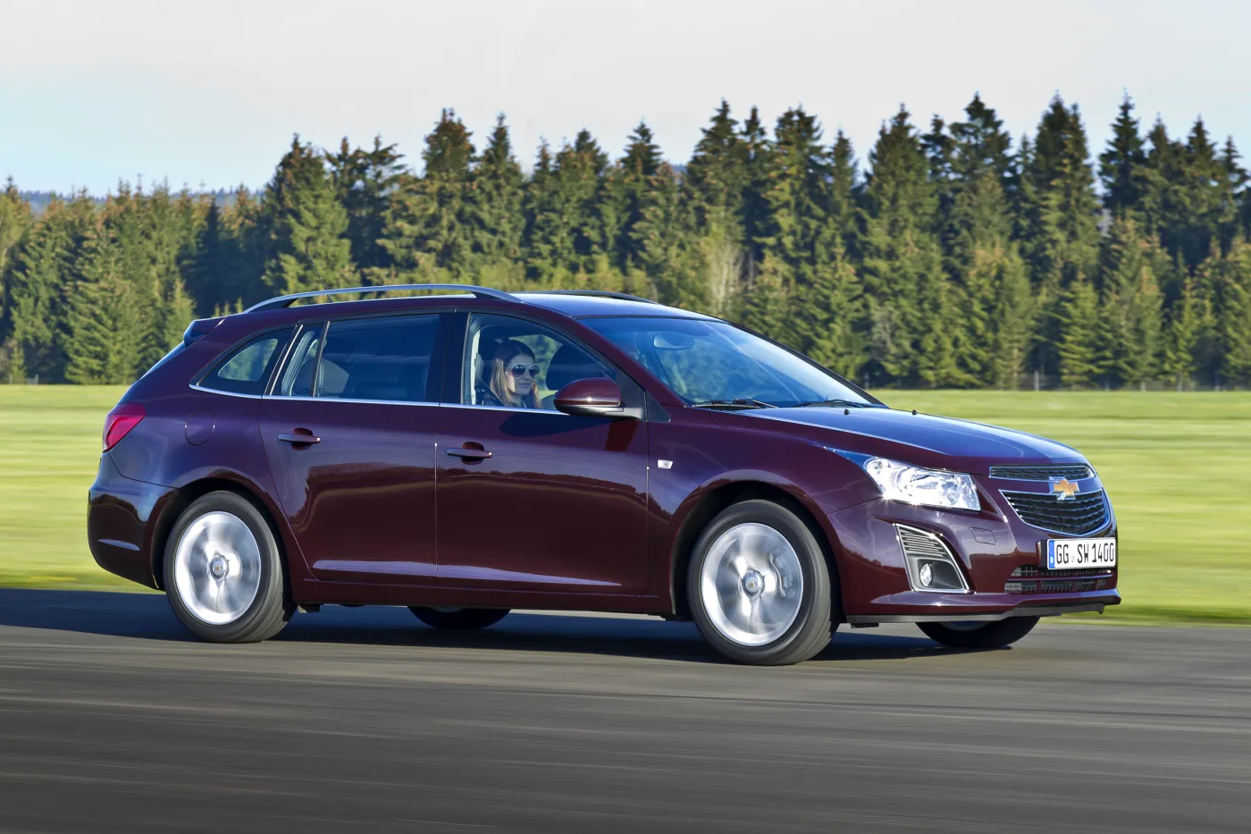 3807171-chevroletcruzesw-dynamic-16-m.jpg