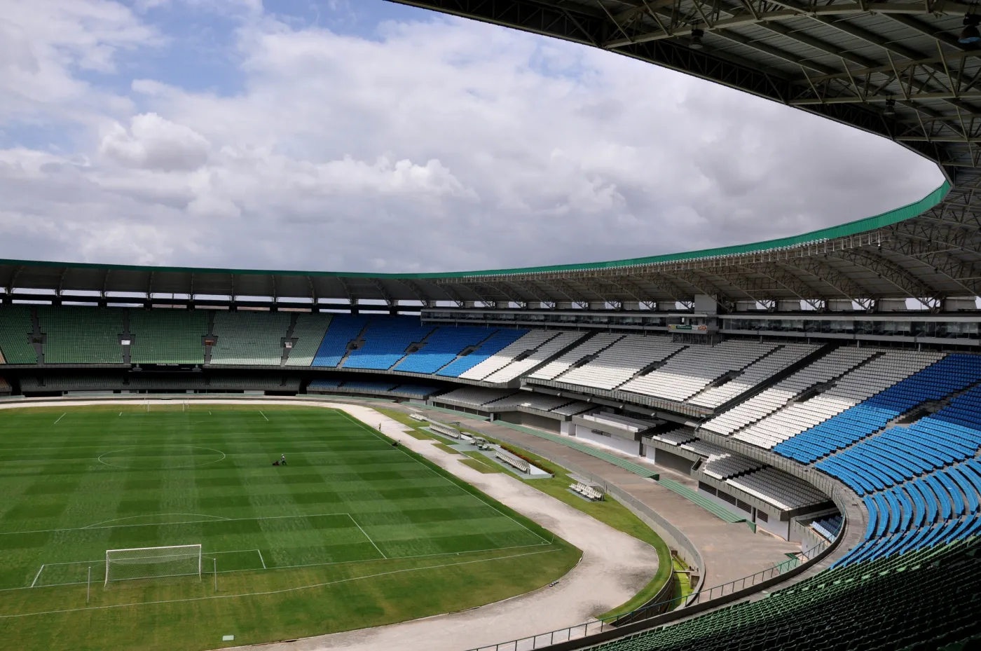 4130107-fortaleza-stadion-castelao.jpg