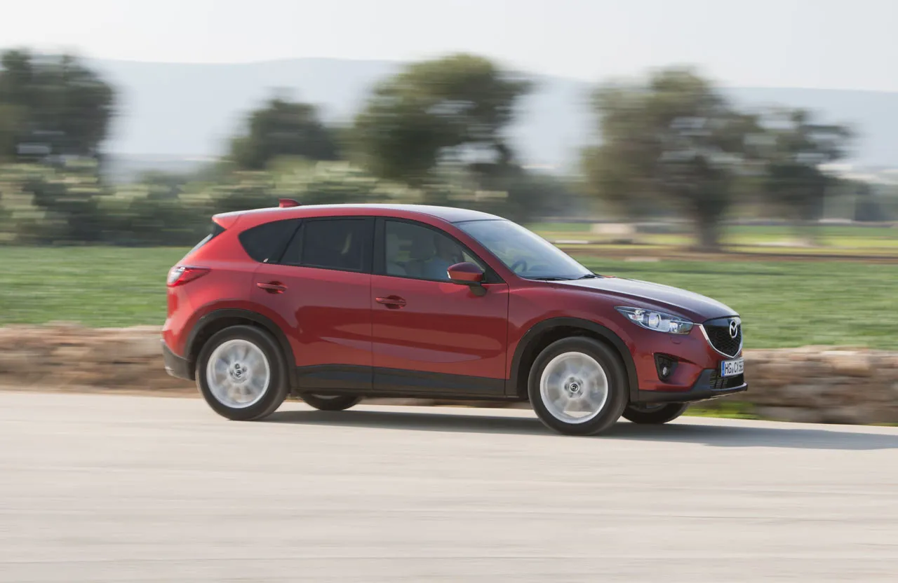 4219815-cx-5-2012-zealred-action-07.jpg