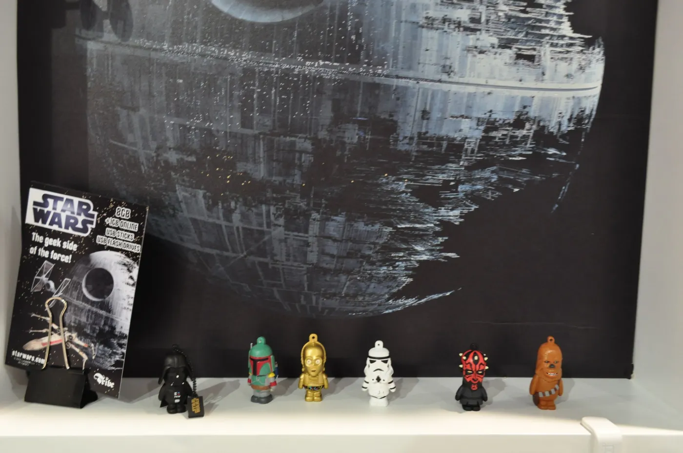 3982684-pendrive-y-z-gwiezdnych-wojen.jpg