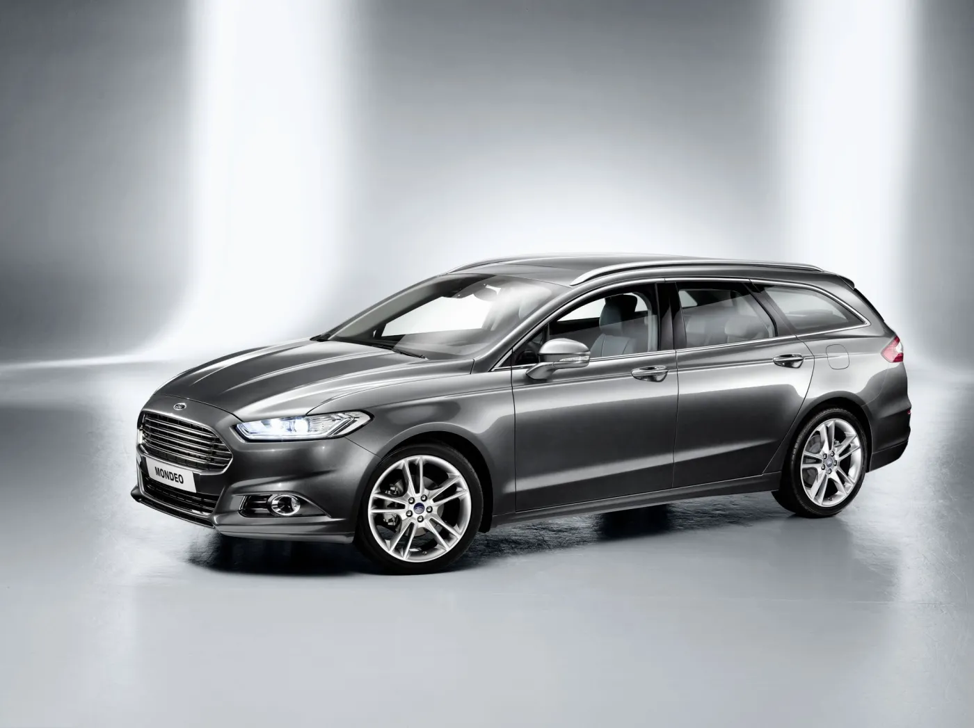 3998470-gofurther-all-new-mondeo-09.jpg