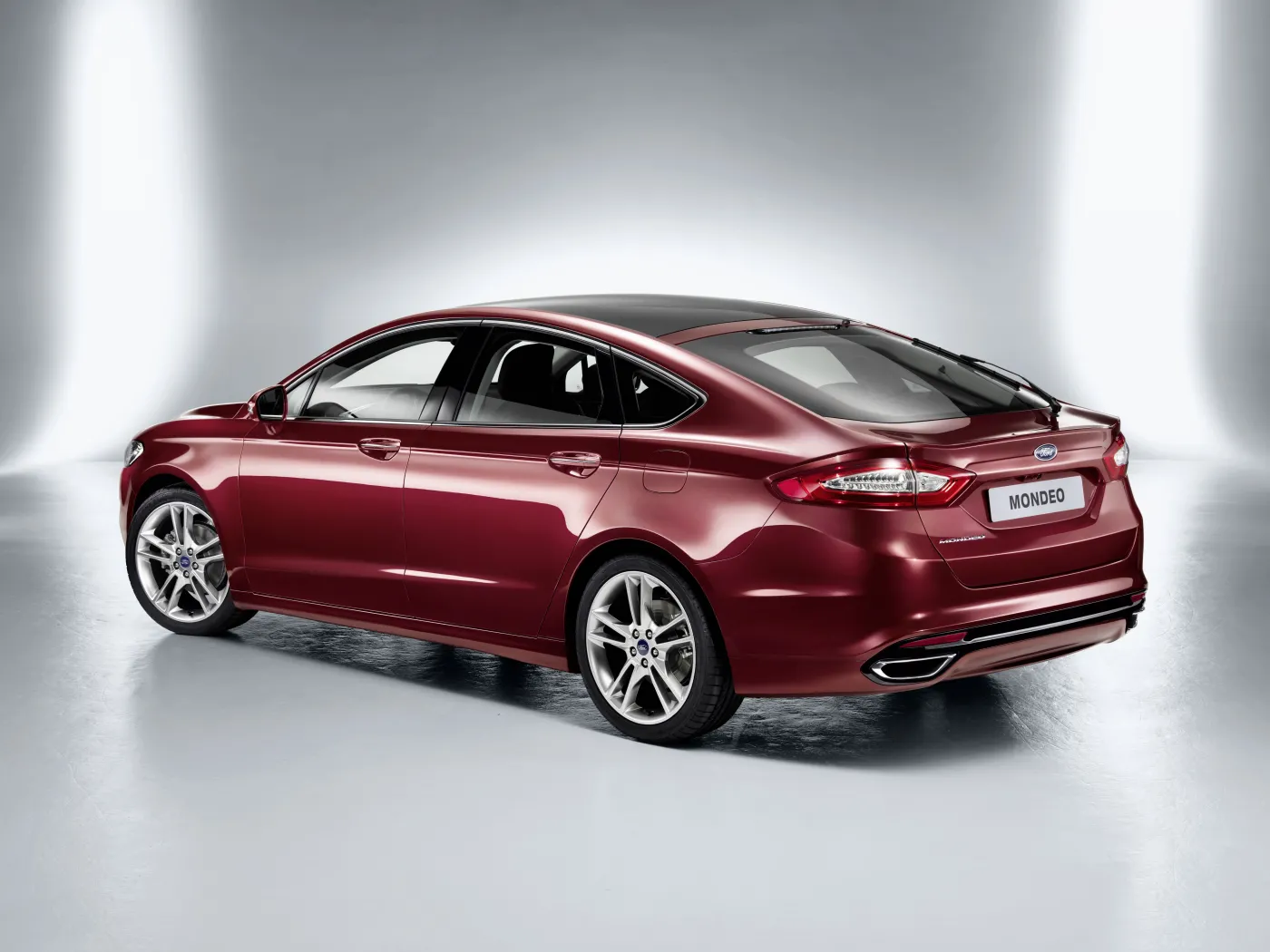 3998296-gofurther-all-new-mondeo-03.jpg