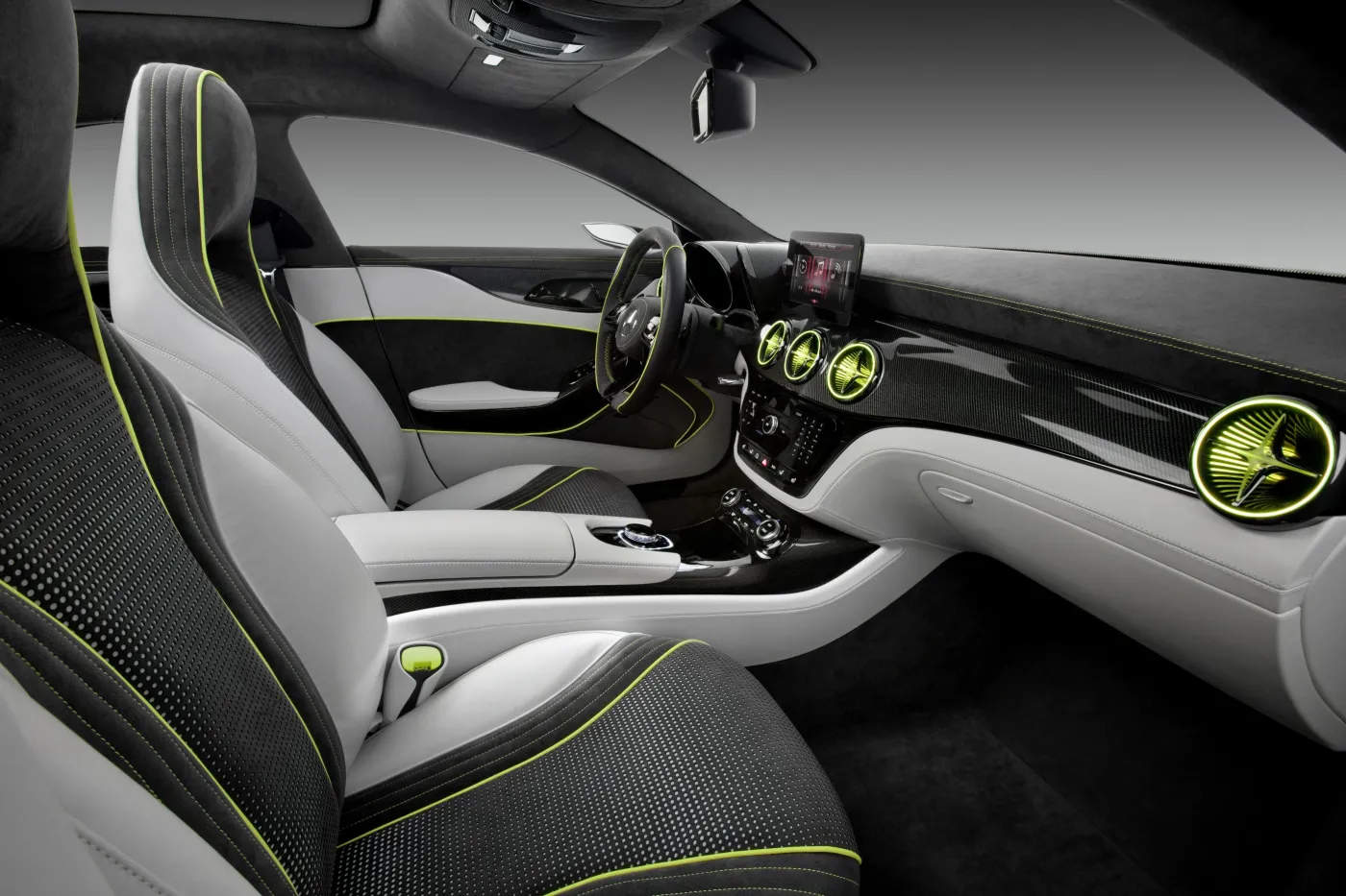 3384342-mercedes-concept-style-coupe.jpg