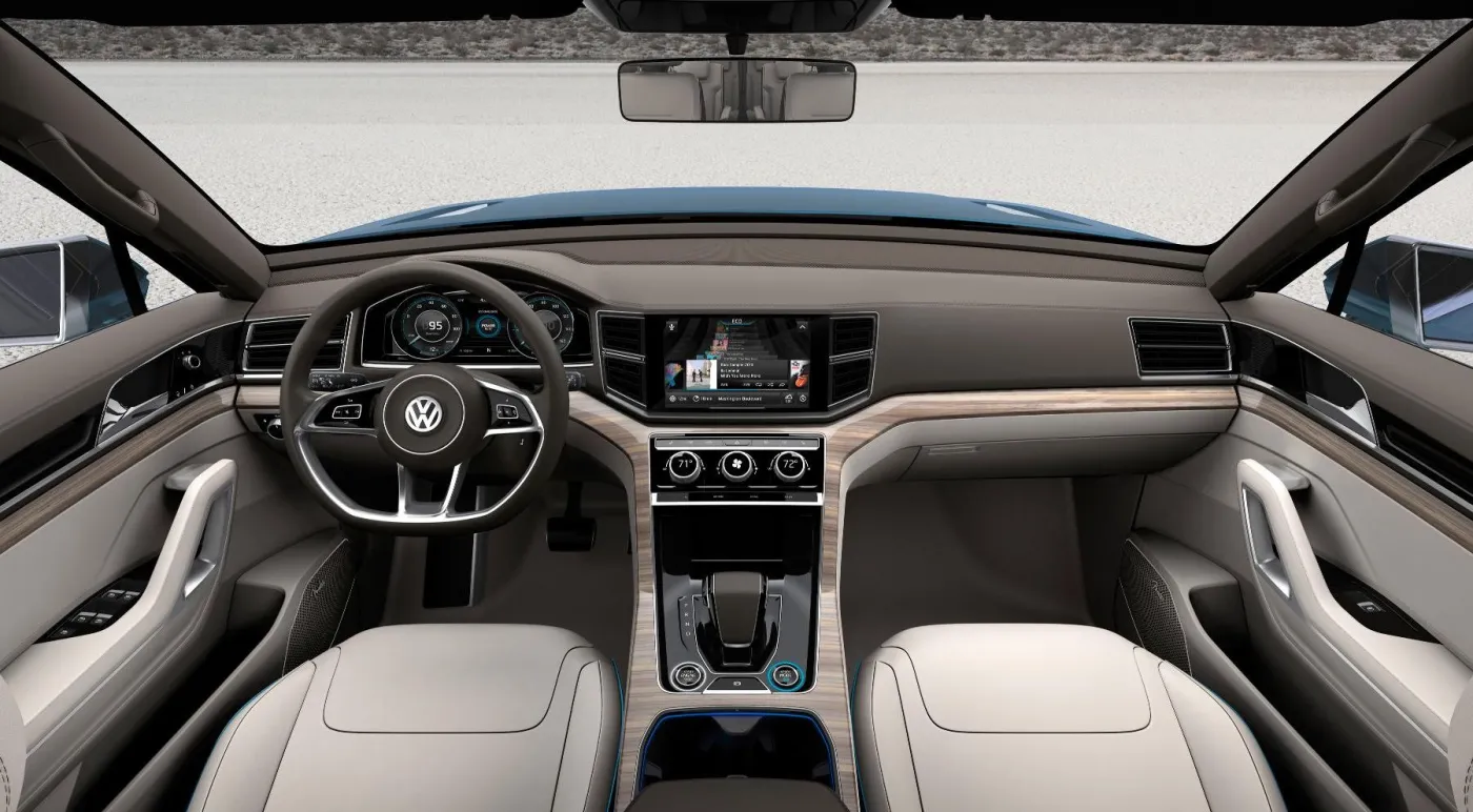 4518880-637935-70250vw-crossblue-3.jpg
