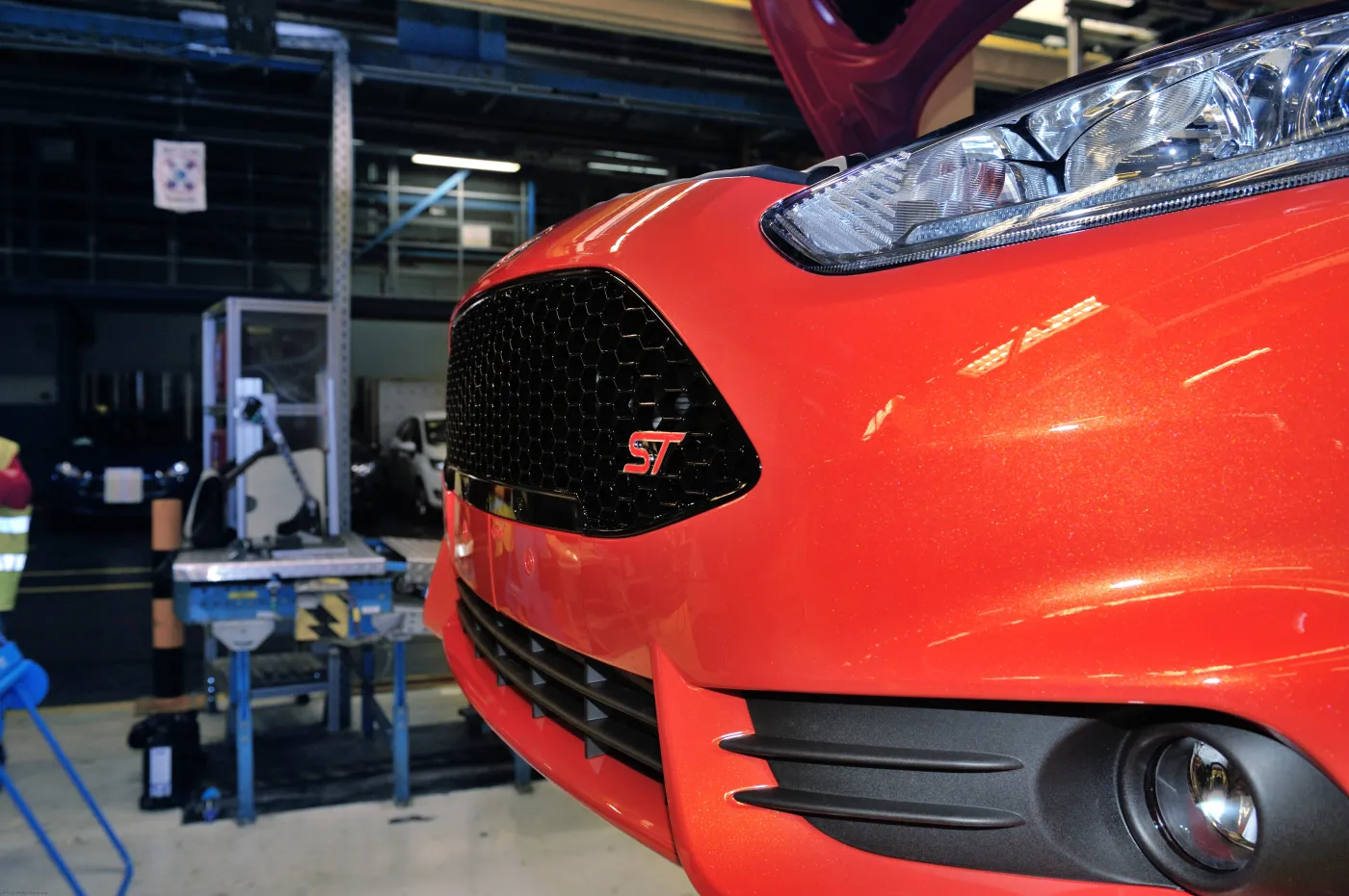 Nowy pocisk naszpikowany bajerami! Ford już produkuje fiestę ST. Zdjęcia