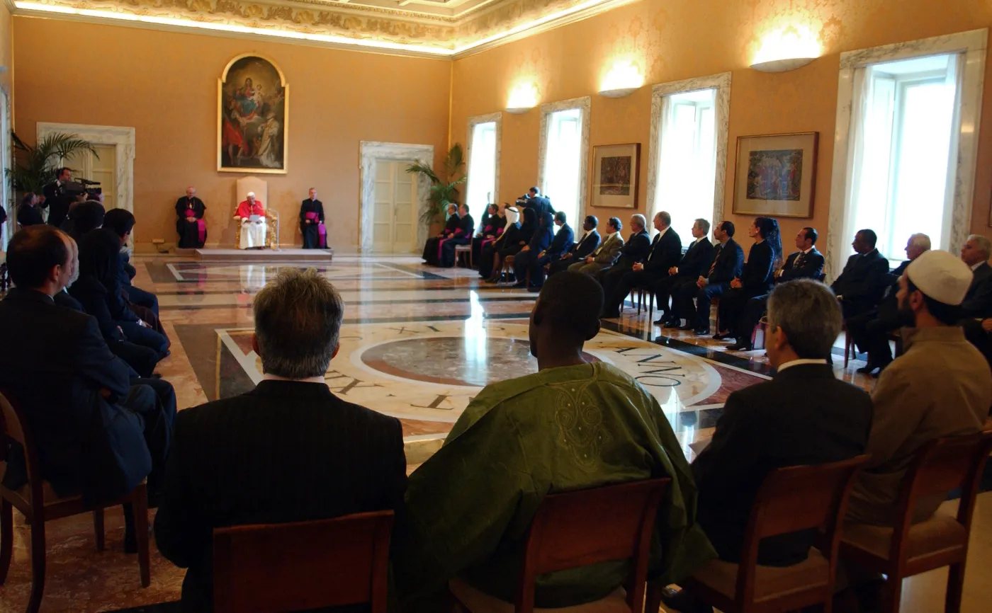 4608190-benedykt-xvi-castel-gandolfo.jpg