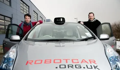 4625862-16423-robot-electric-car-66.jpg