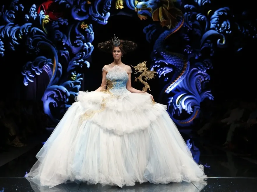 4335318-singapur-fashion-week-2012.jpg