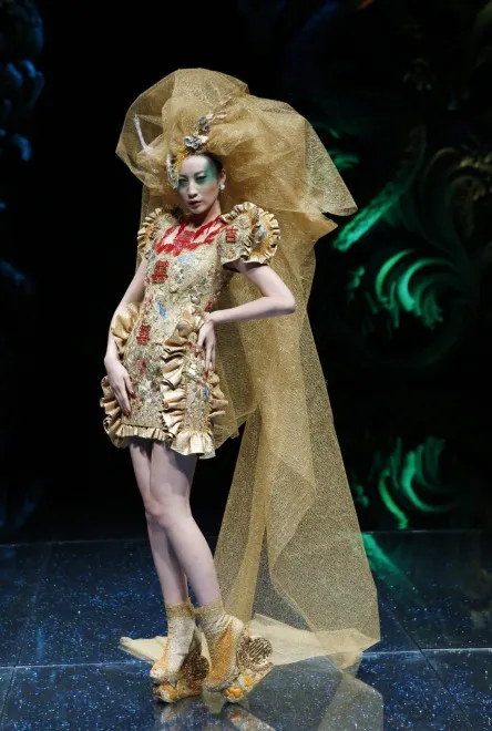 4335345-singapur-fashion-week-2012.jpg