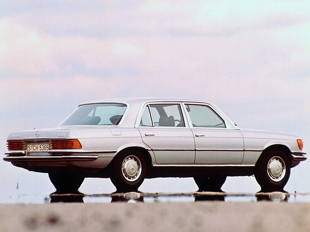 4356317-mercedes-benz-450-sel-6-9-05.jpg