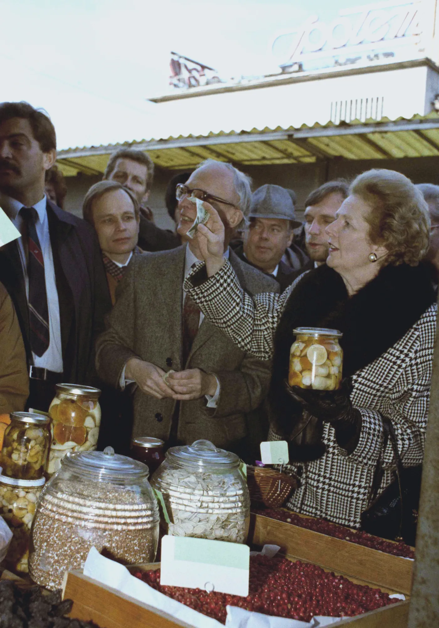4822190-margaret-thatcher-w-polsce.jpg