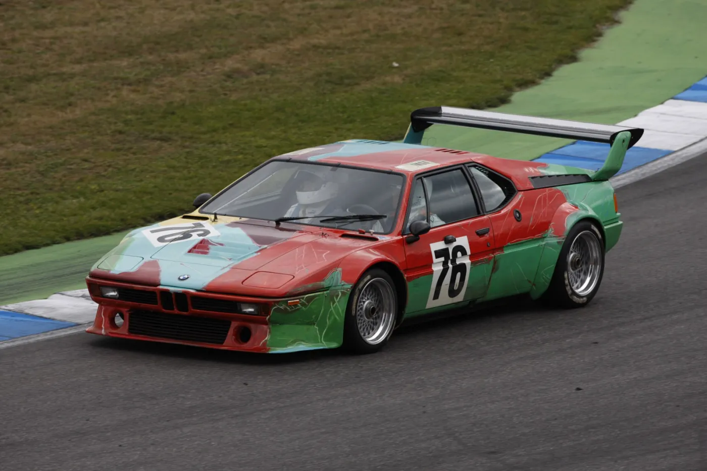 4887194-bmw-m1-art-car-andy-warhol-33.jpg