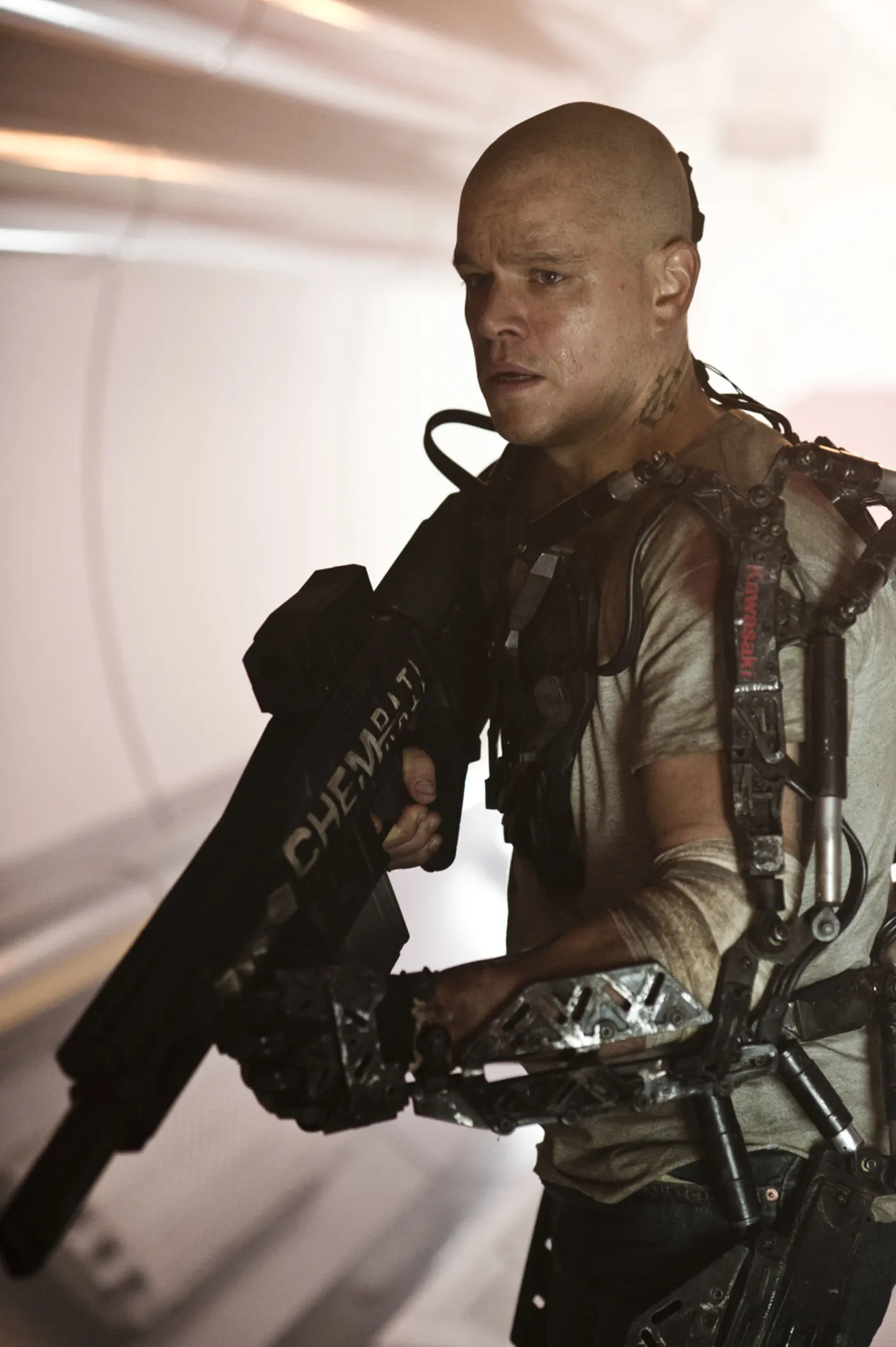 4831049-matt-damon-w-filmie-elizjum.jpg
