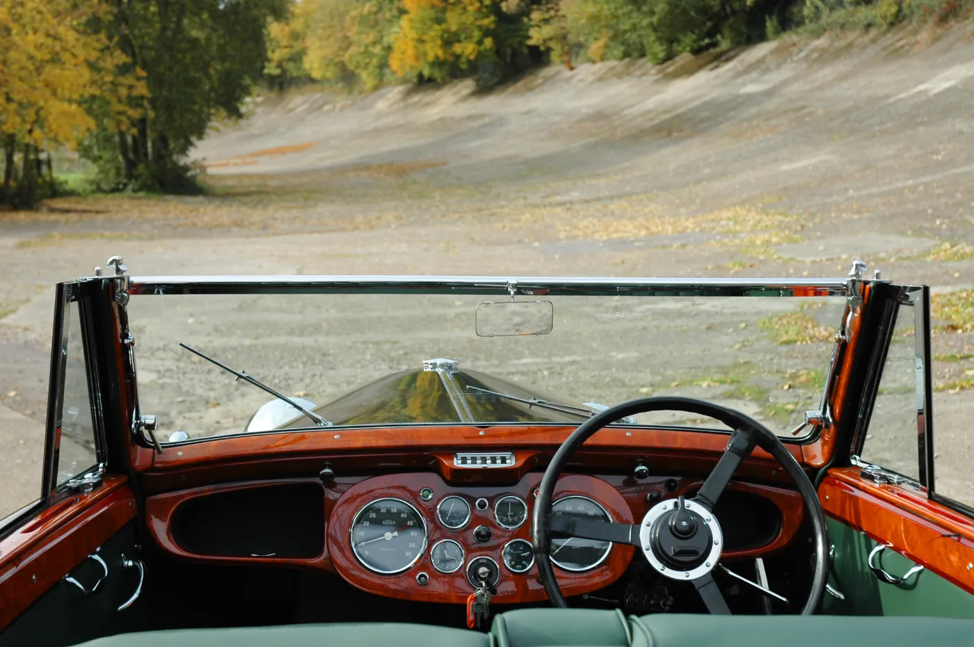 4932552-62231his-churchill-db18-3228.jpg