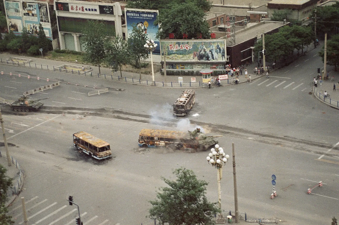 5050457-plac-tiananmen-chiny-pekin.jpg