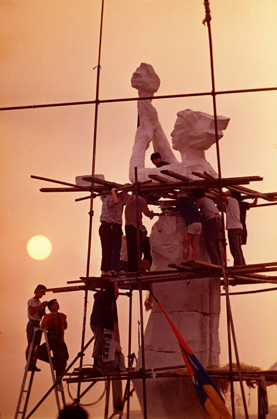 5050641-jeff-widener-1989-tiananmen.jpg