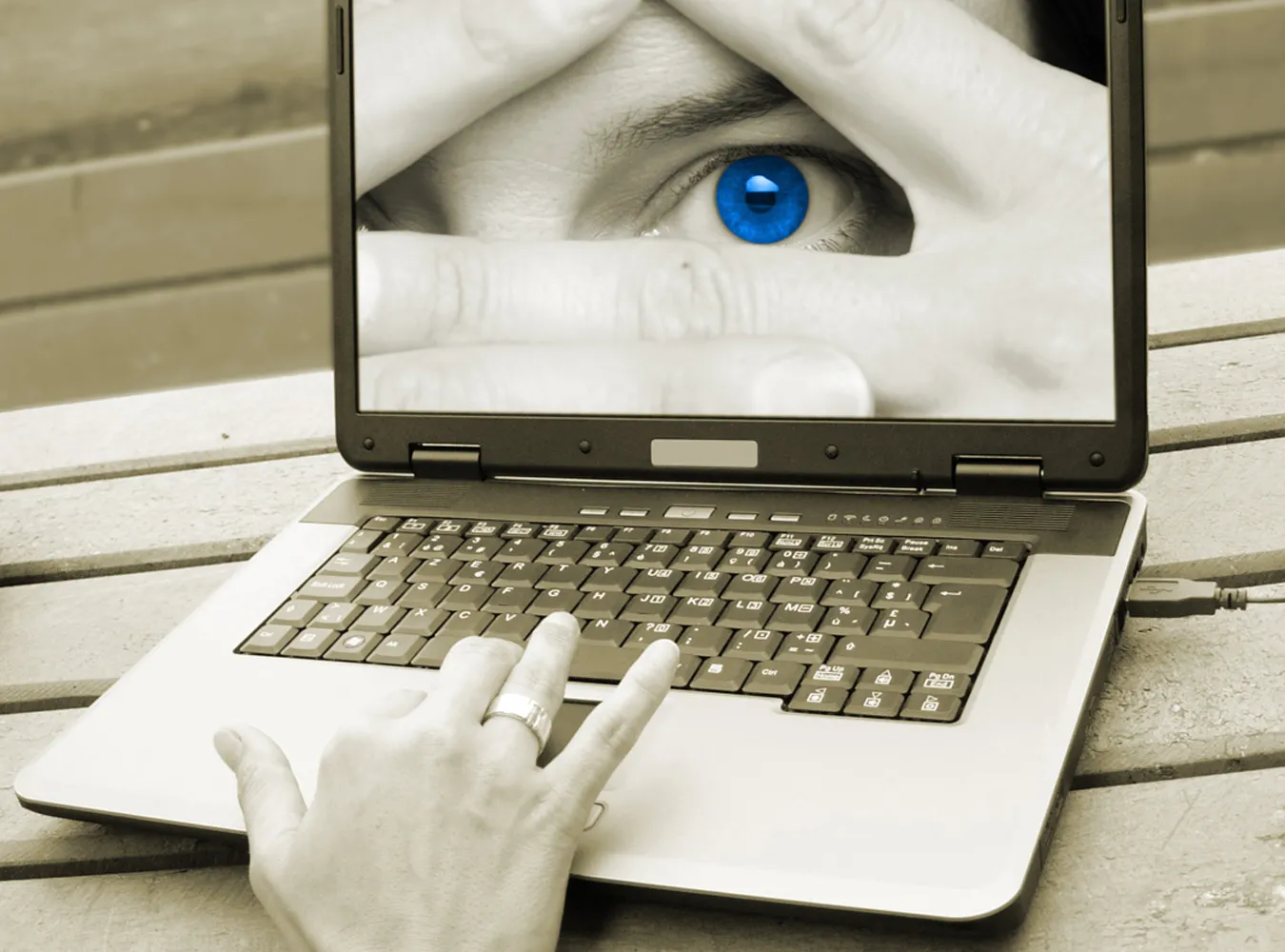 Internetowe reklamy śledzą użytkowników