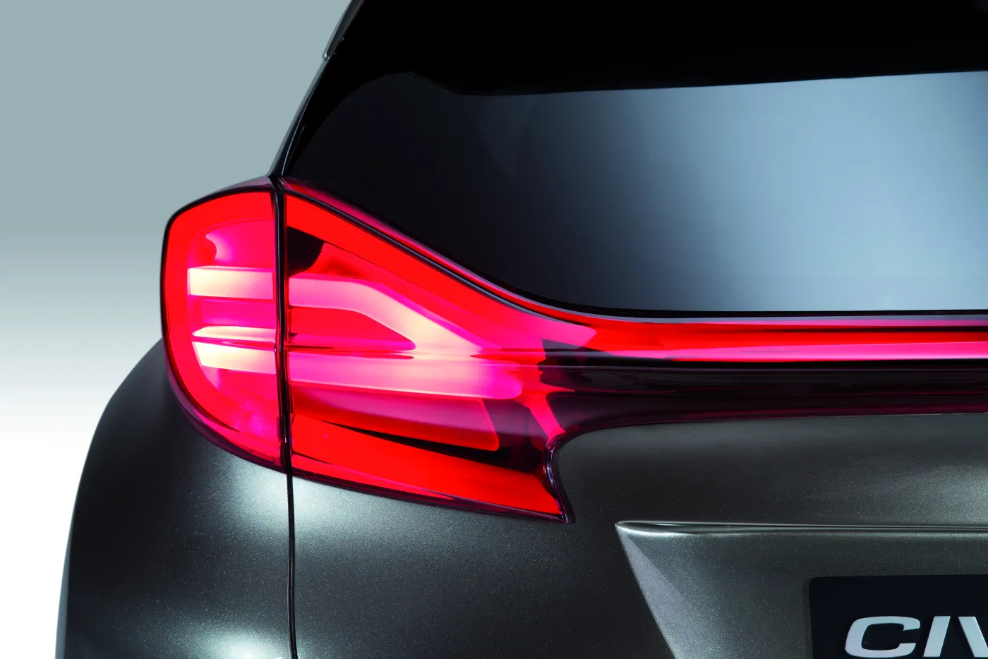 4693797-honda-civic-tourer-concept4.jpg