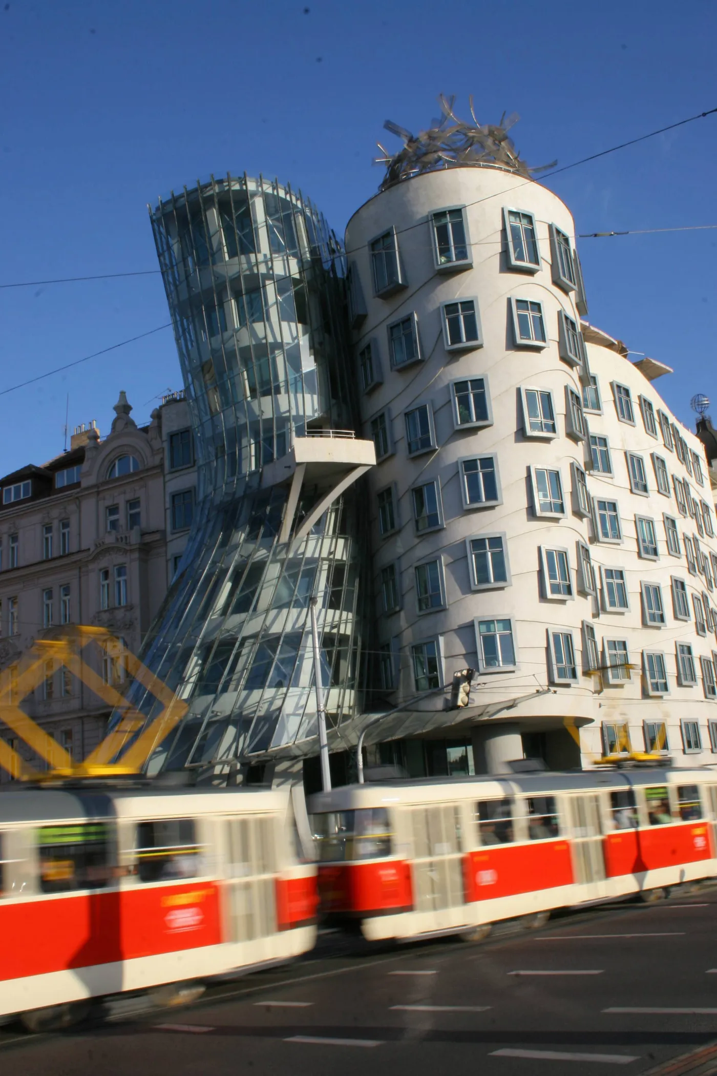 4749523-najdziwniejsze-budynki-swiata.jpg