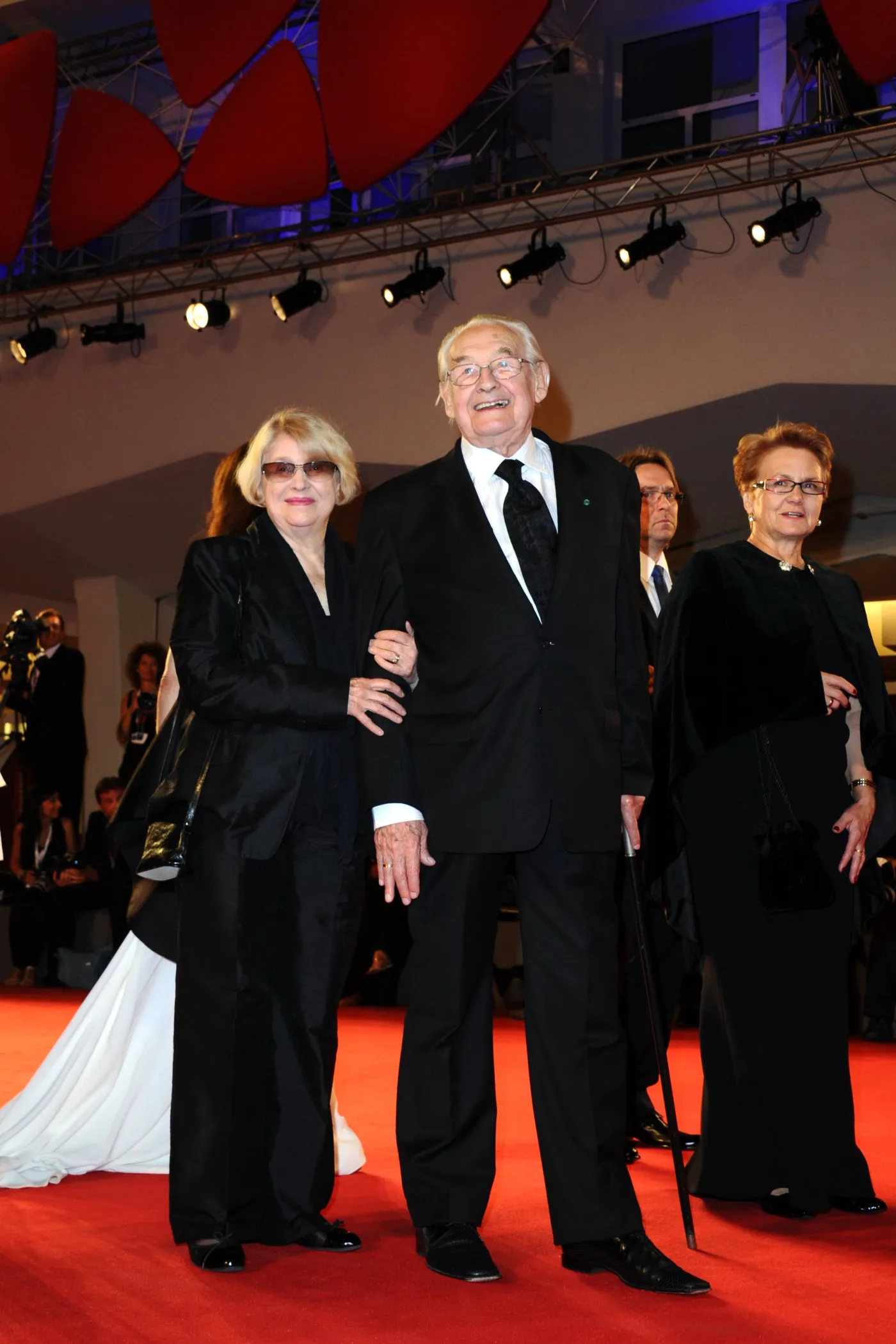 5373489-andrzej-wajda-z-zona-krystyna.jpg