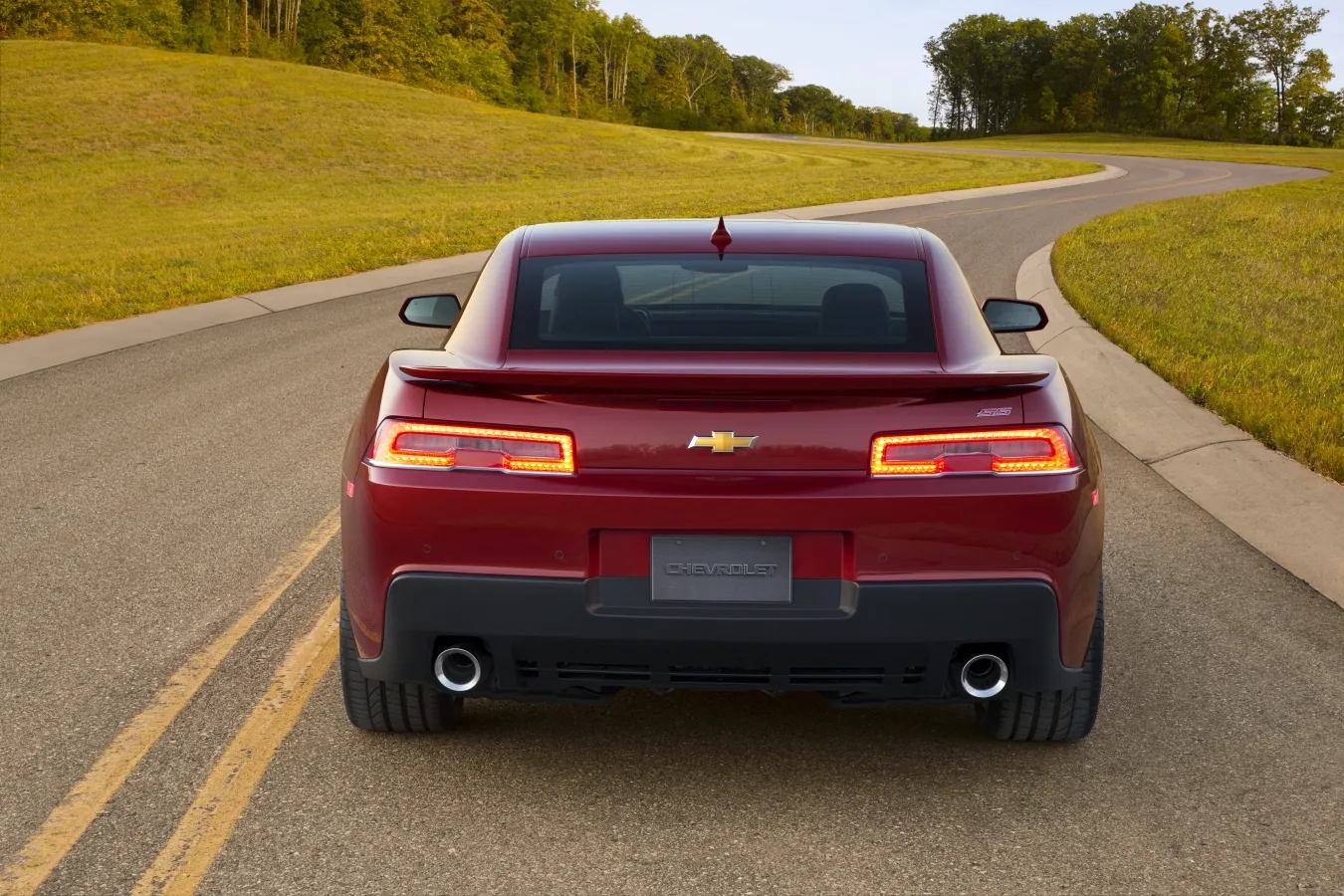 5060392-2014-chevrolet-camaross-013.jpg