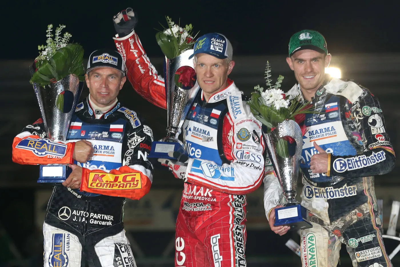Krzysztof Kasprzak (w środku)