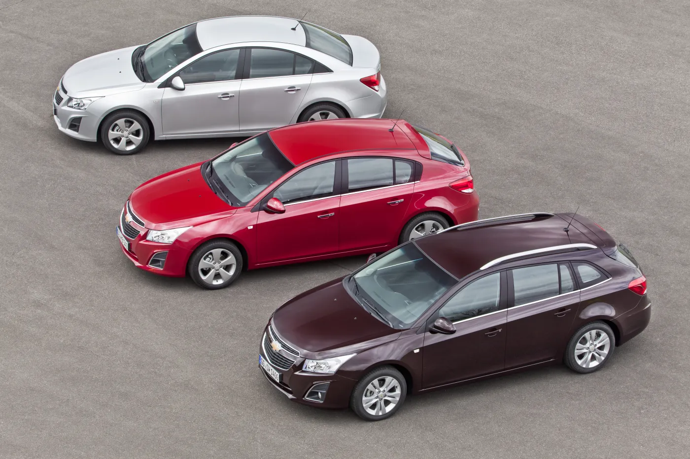 5425502-chevrolet-cruze-4-door-277396.jpg