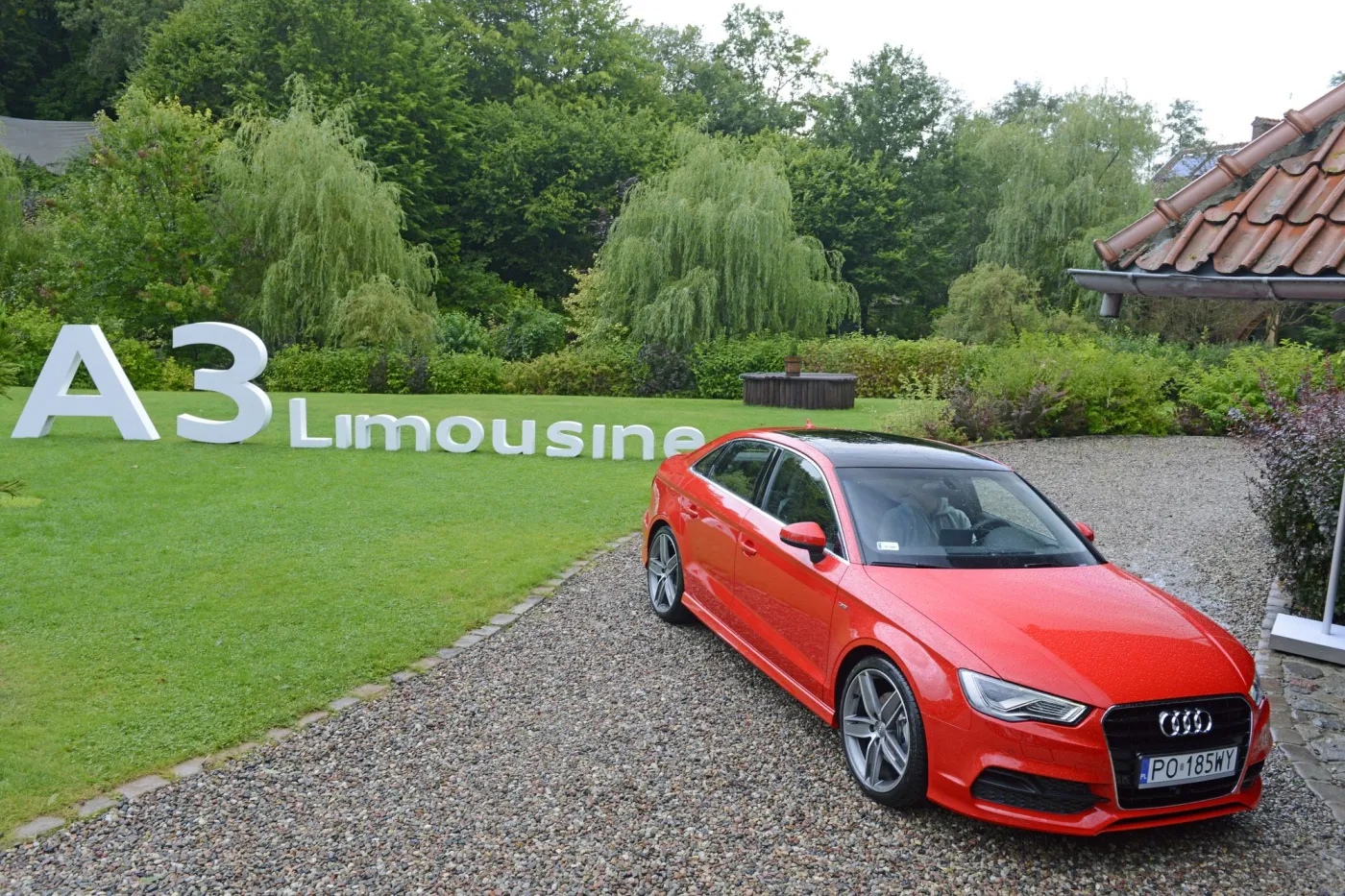5461649-audi-a3-limousine-nowosc-z.jpg