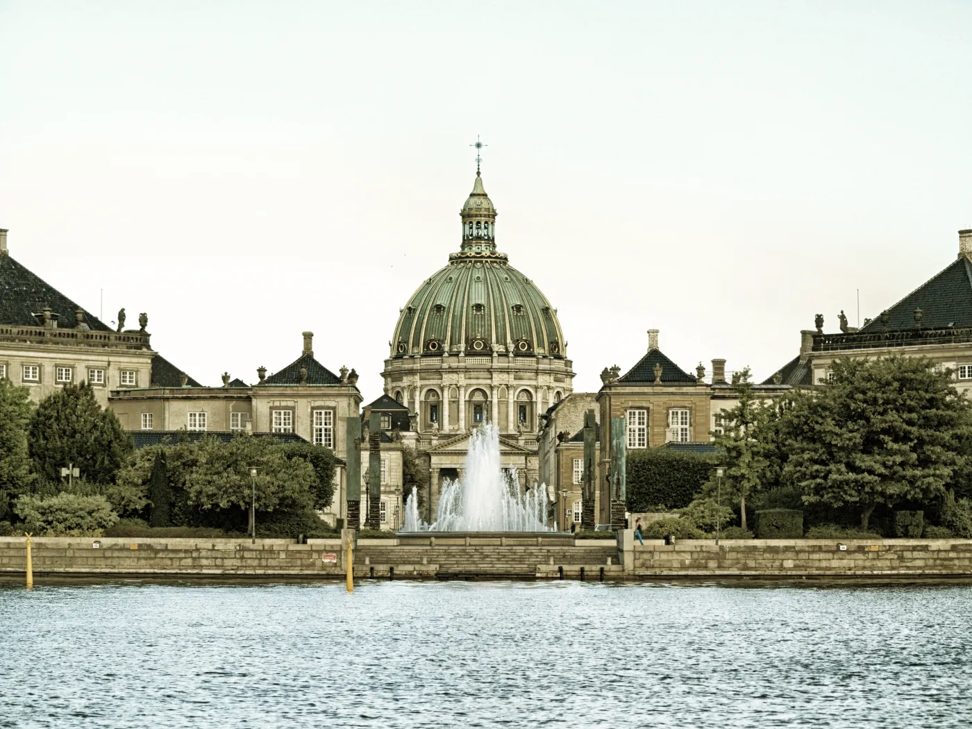 5453717-palac-amalienborg-kopenhaga.jpg