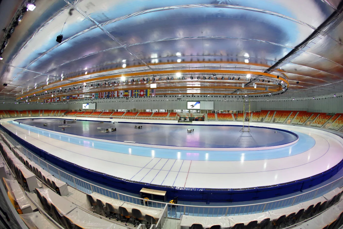 4588509-adler-arena-skating-center.jpg