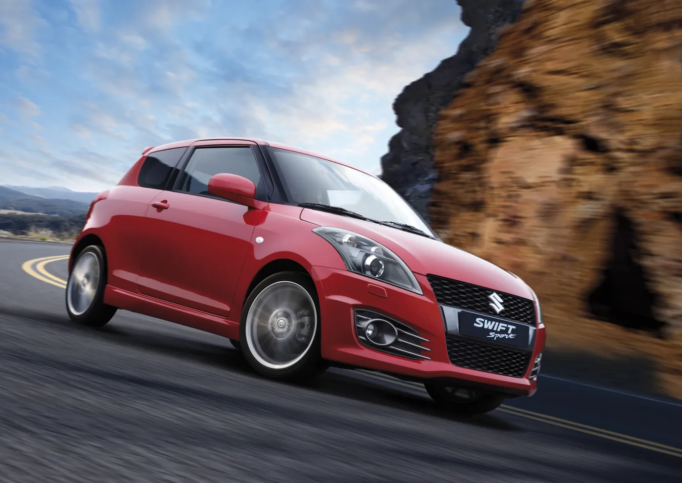 2927658-06-new-swift-sport-front-dyn.jpg