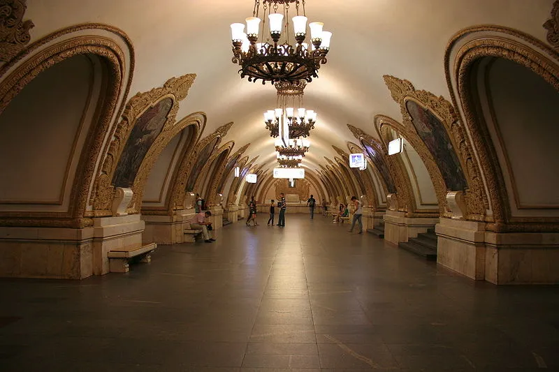 5673763-najpiekniejsze-stacje-metra.jpg