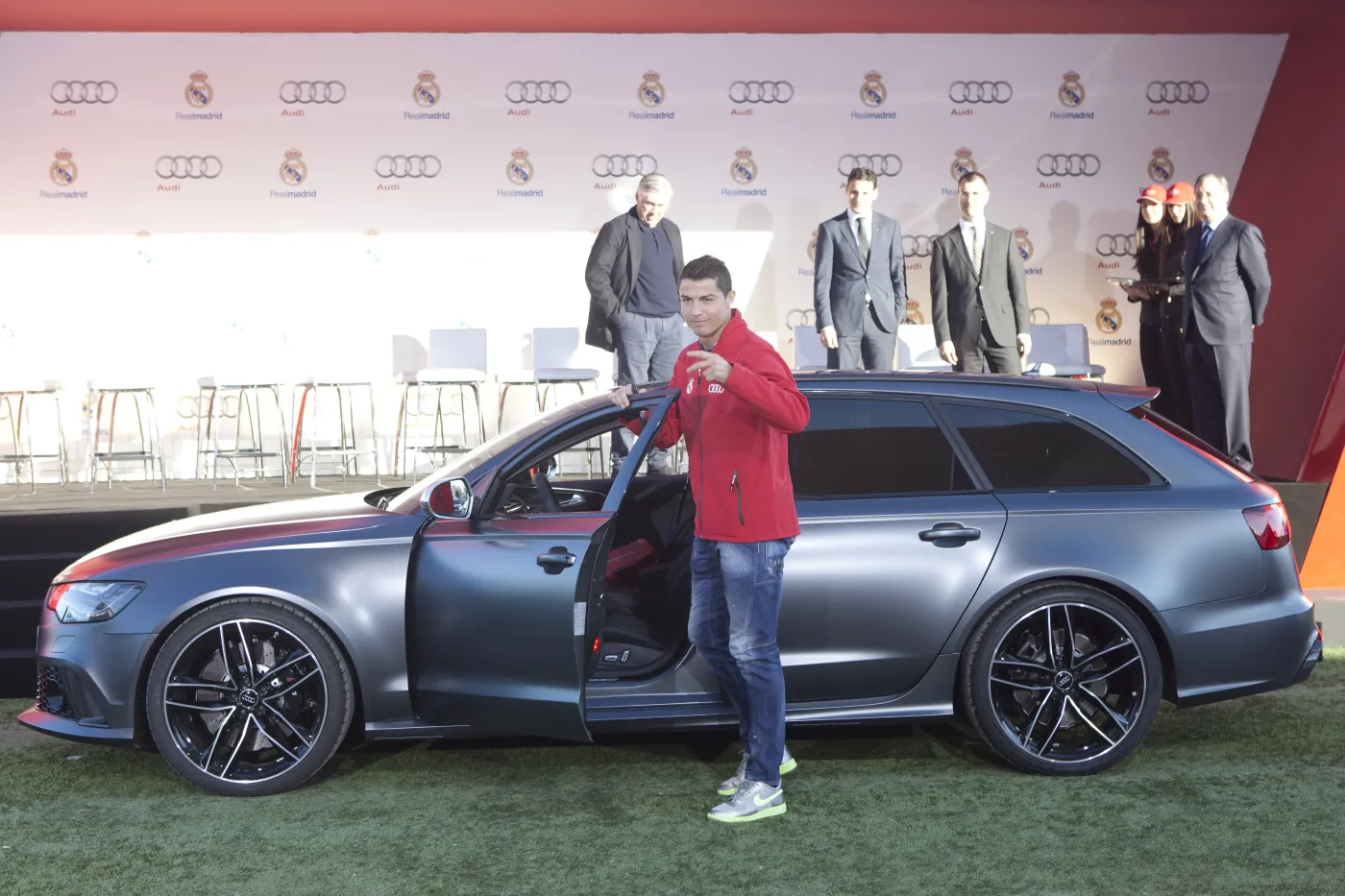 Cristiano Ronaldo i Audi RS6 