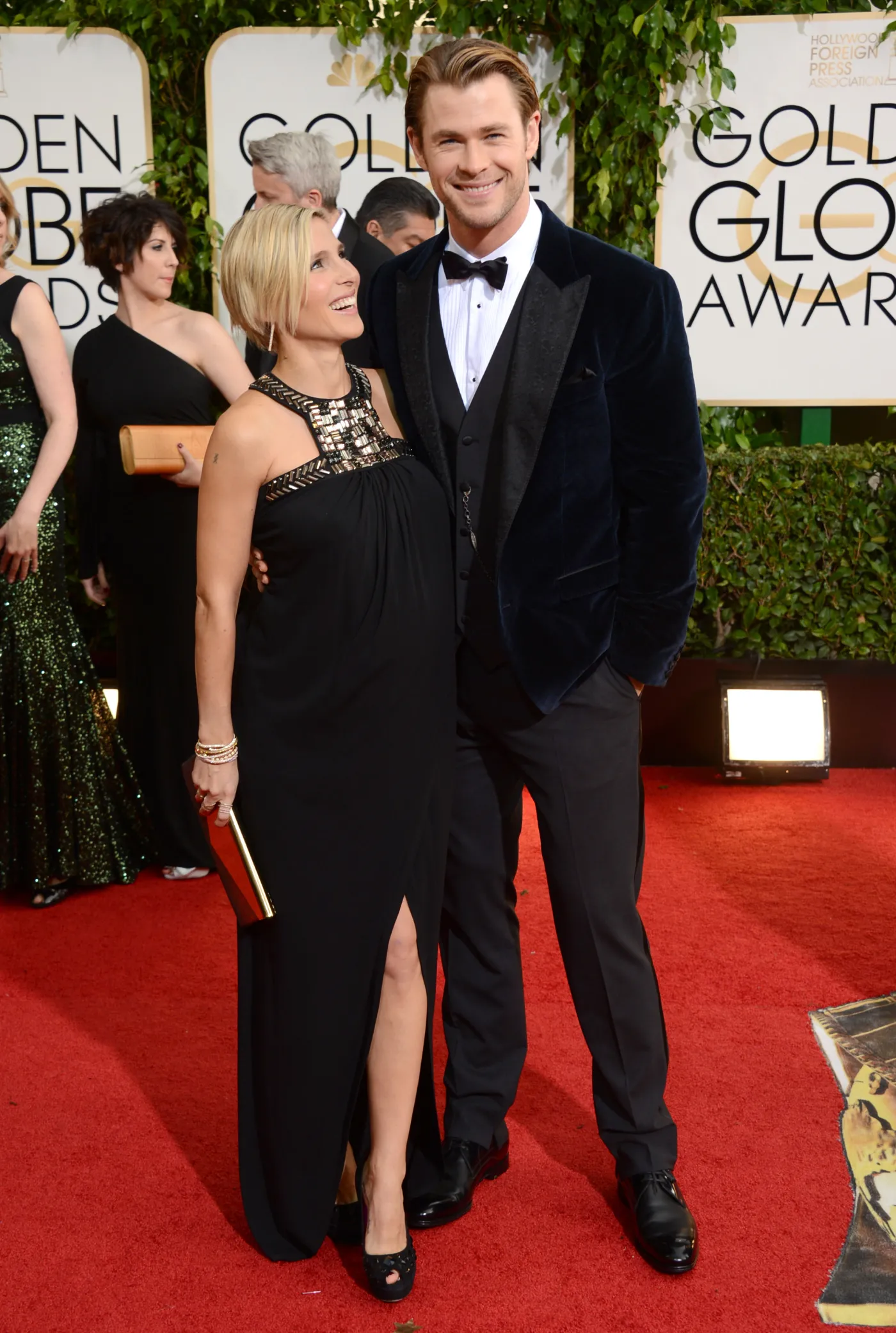 5828756-chris-hemsworth-i-elsa-pataky.jpg